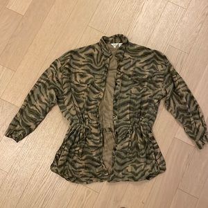 Green patterned button up